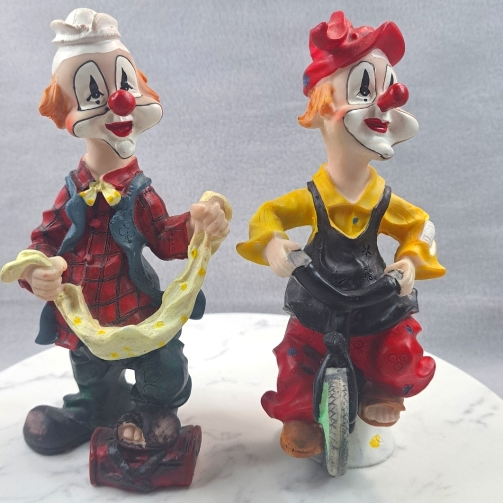 Vintage Circus Clown Figurines Set (2) – 8” Resin – Hand-Painted – Whimsical